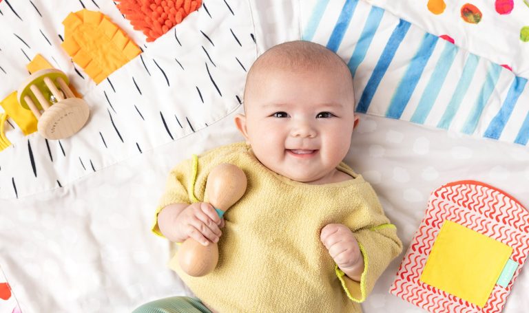 When do babies start smiling?